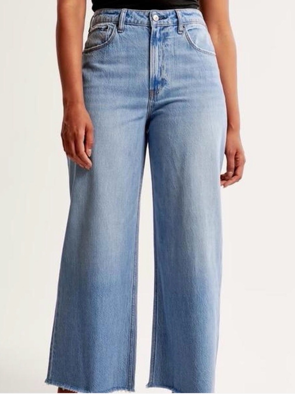 Abercrombie Curve Love High Rise Cropped Wide Leg Jean
